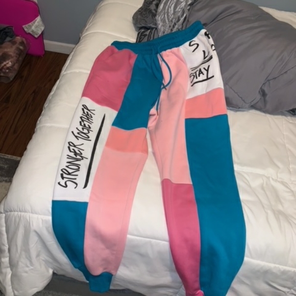 Fashion Nova Pants - Color block sweats